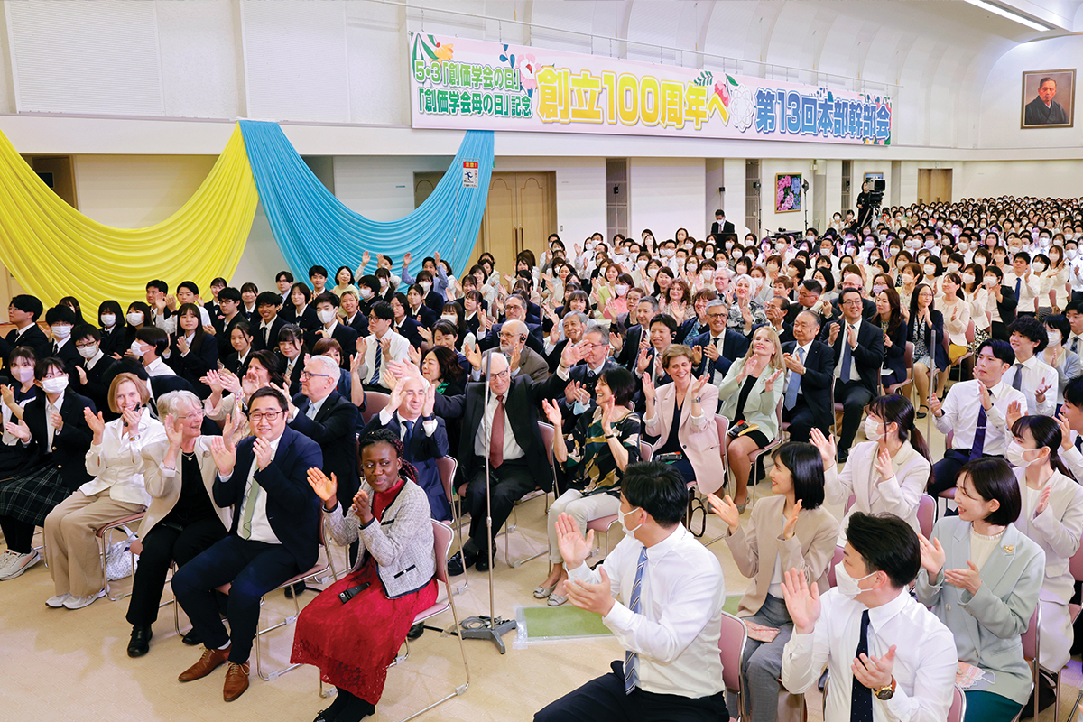 Making a fresh start towards a spring of peace for all humanity